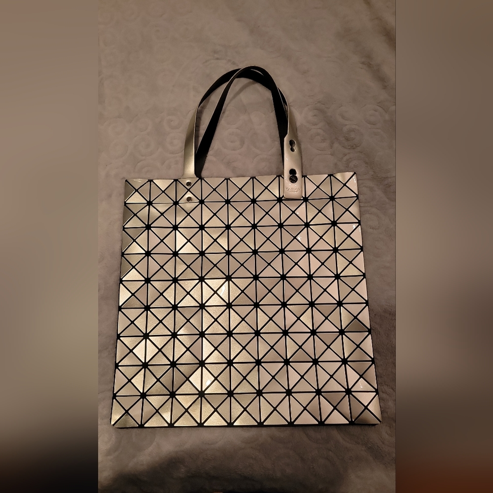 Issey Miyake baobao lucent tote